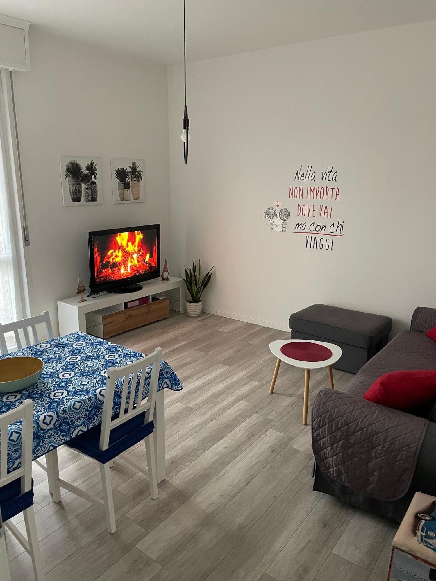 Апартаменты La Casa Di Mimmi Мантуя Экстерьер фото